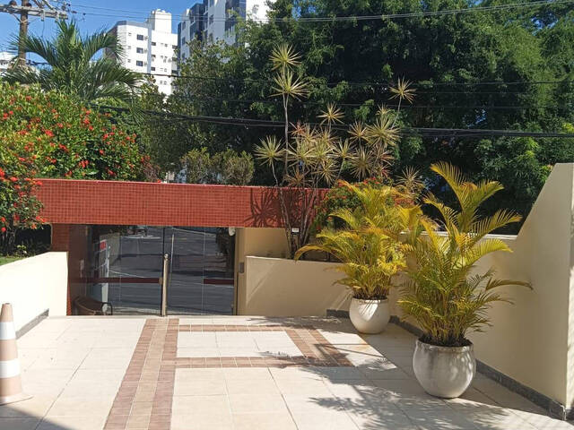 Apartamento para Venda em Salvador - 2