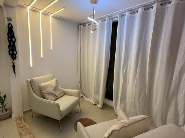 Apartamento para Venda em Salvador - 4